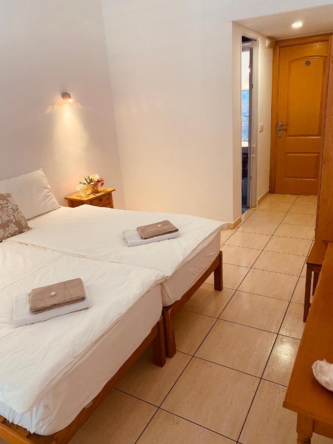Hostal Villa Senese Peguera Eksteriør billede